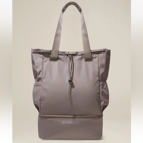 BEYOND YOGA Convertible Cinch Top Gym Bag In Birch Taupe Large Minimalist Travel main image 9